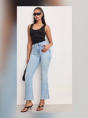 Good American Kick Flare Jeans NWT